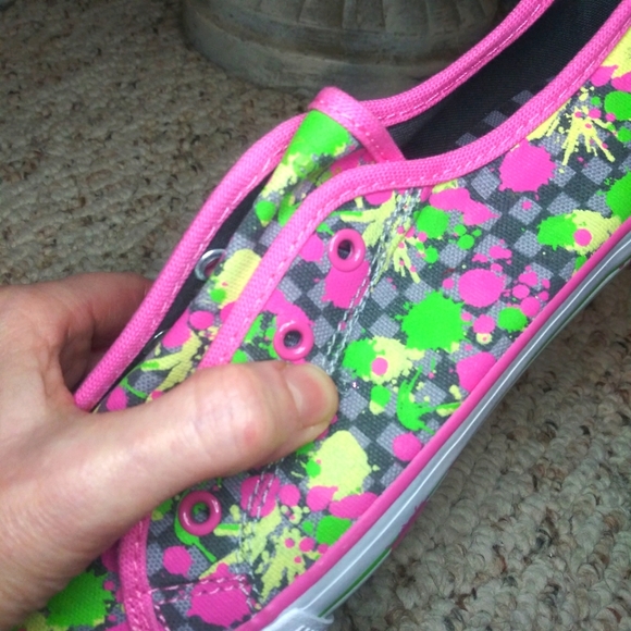 Keds Dahlia Gray Checkerboard Pink, Green, Yellow & Gray Paint Splatter Sneakers - Picture 7 of 12